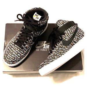 Women’s Nike Air Force 1 Hi Lx